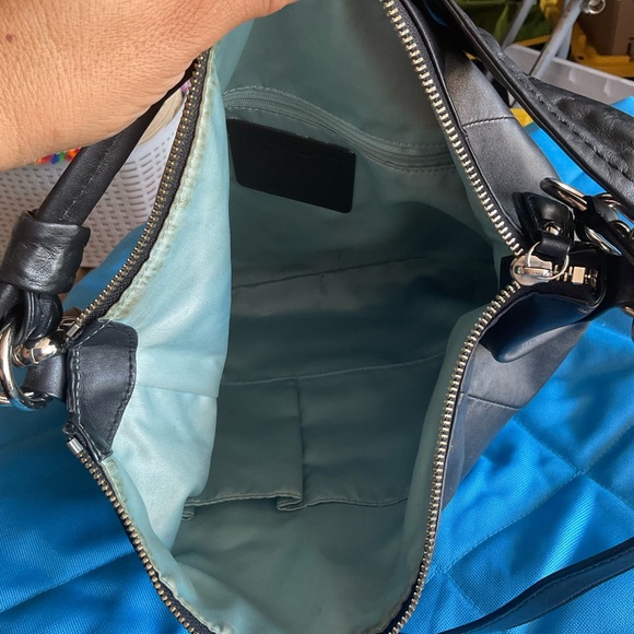 Coach - Picture 4 of 8